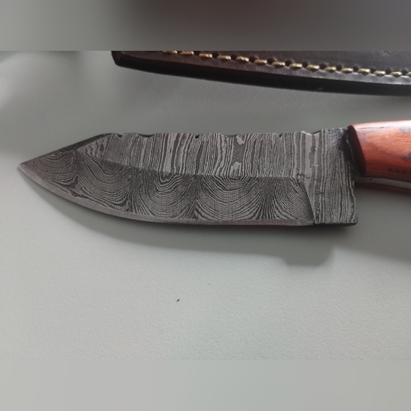 New Damascus Steel Blade Men's Hunting Knife with Sheath - Picture 2 of 9